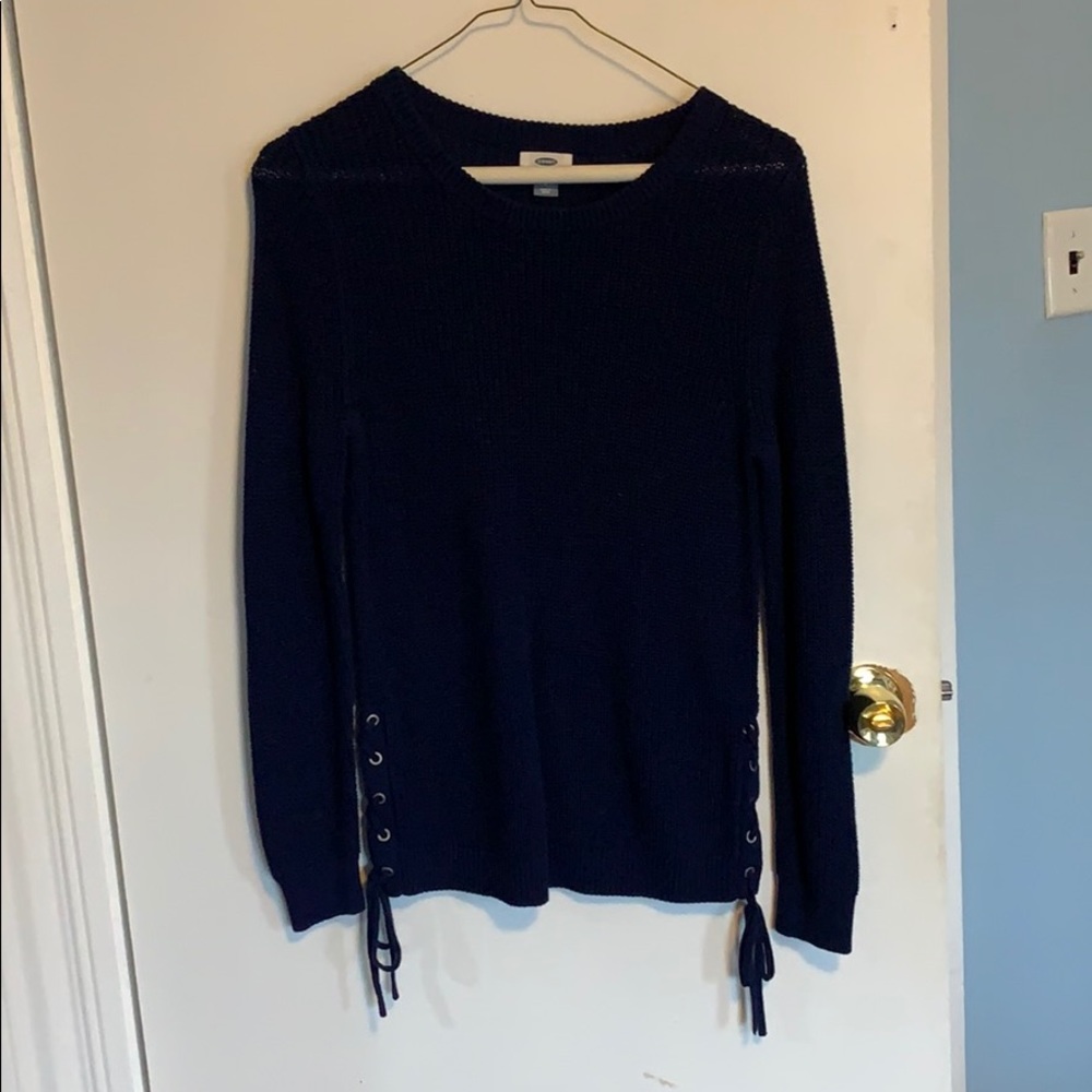 Navy pullover